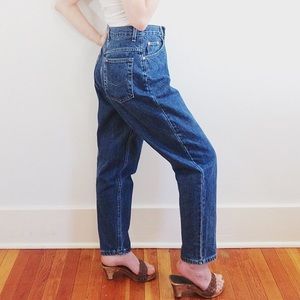 Vintage Chic High Waist Mom Jeans